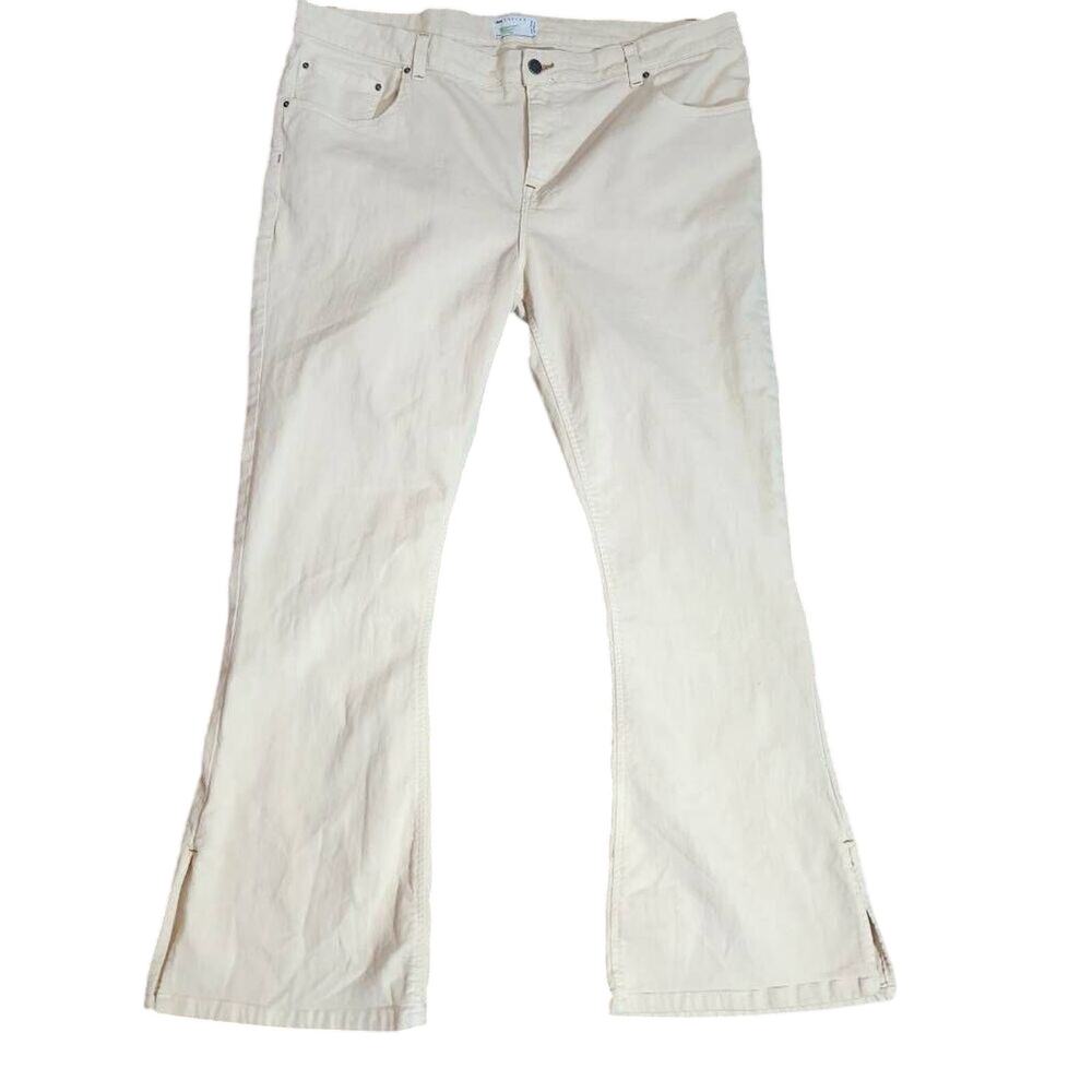 ASOS DESIGN Curve Split Bottom Flare White Denim Jeans Size 44X32